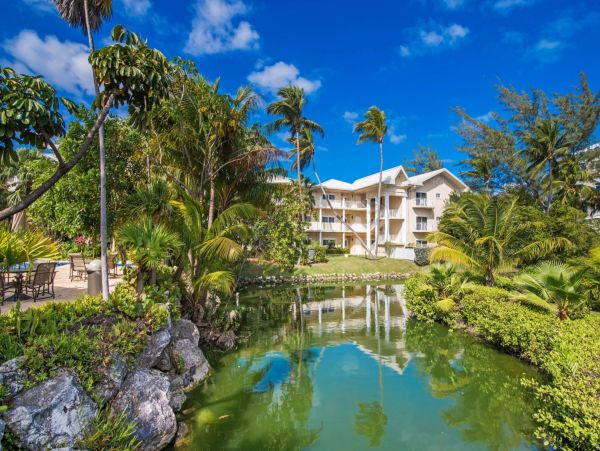 Cayman Islands Condo 966232