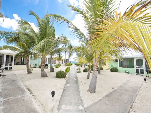 Beachfront One Bedroom Cottage in Cayman Islands