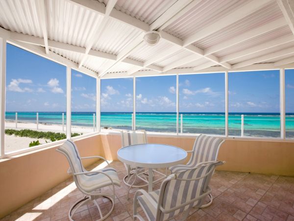 Beachfront One Bedroom Cottage in Cayman Islands