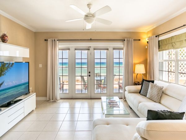 Cayman Islands Seaside Serenity: Your Private Oceanfront Oasis