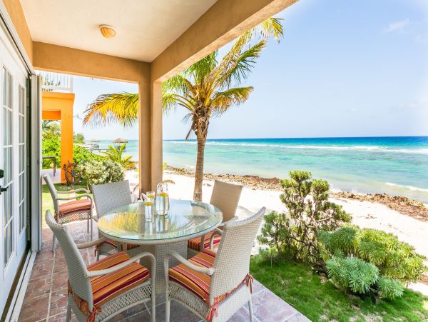 Cayman Islands Seaside Serenity: Your Private Oceanfront Oasis