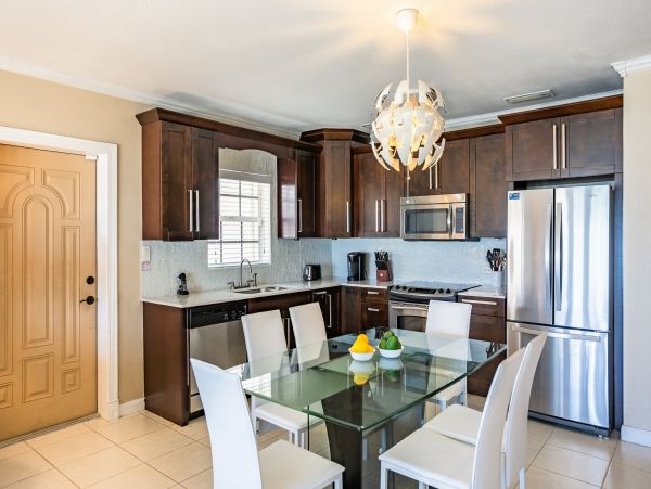 Cayman Islands Seaside Serenity: Your Private Oceanfront Oasis