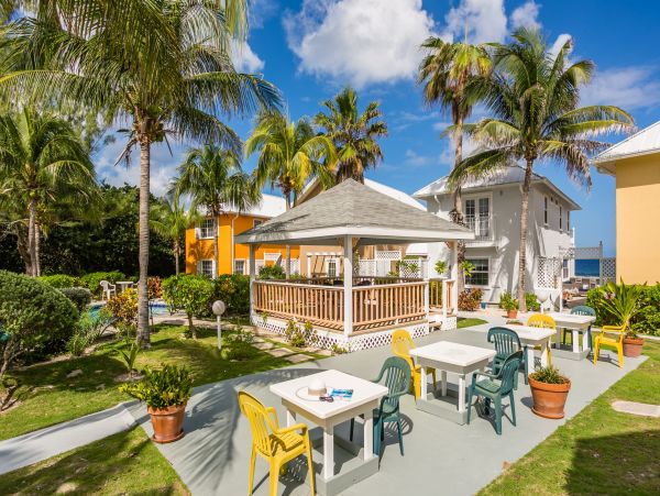 Cayman Islands Seaside Serenity: Your Private Oceanfront Oasis