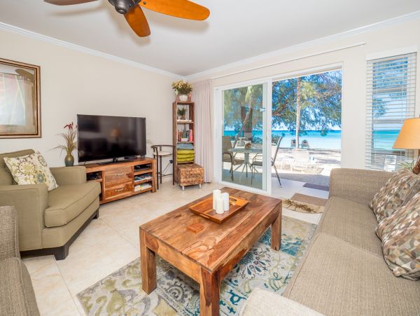 Cayman Islands Condo 966238