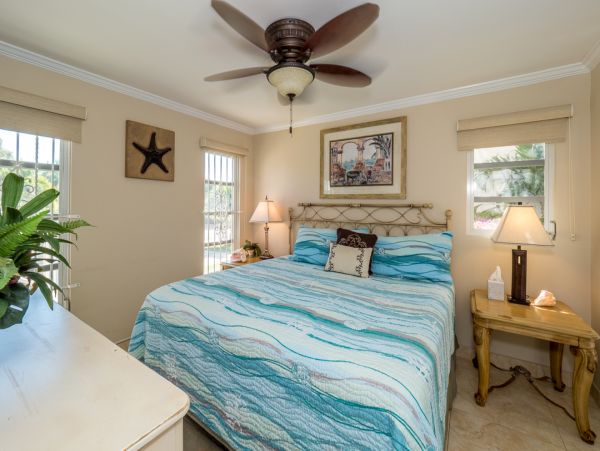 Cayman Islands Condo 966238