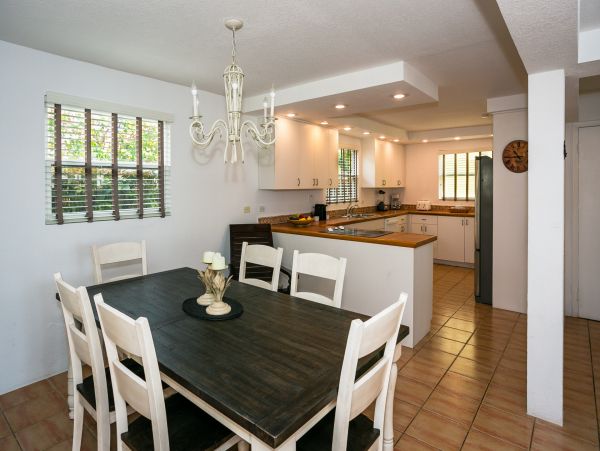 Cayman Islands Home 966239