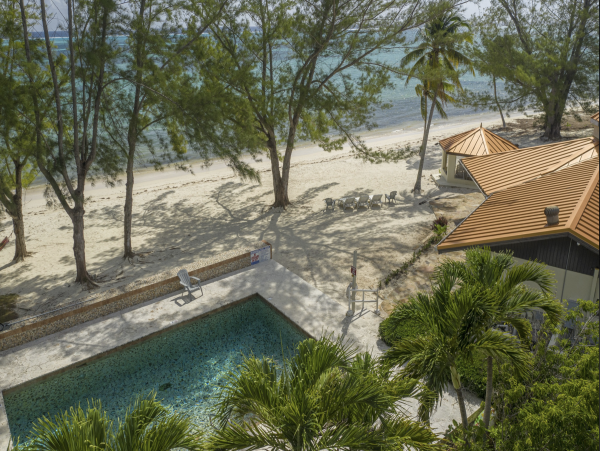 180ft of Private Beach at This Grand Cayman Private Villa