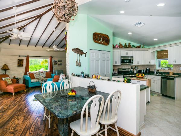 180ft of Private Beach at This Grand Cayman Private Villa