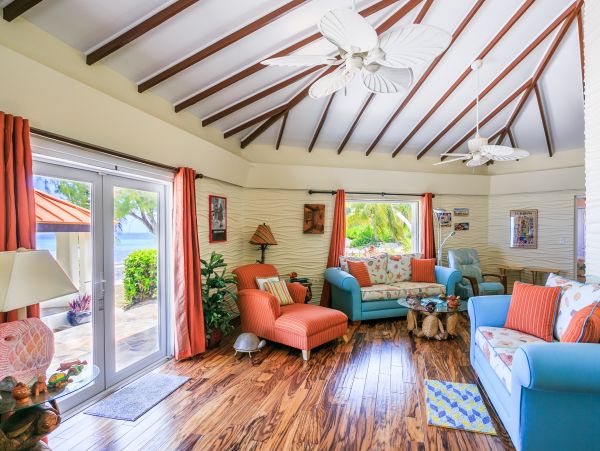 180ft of Private Beach at This Grand Cayman Private Villa