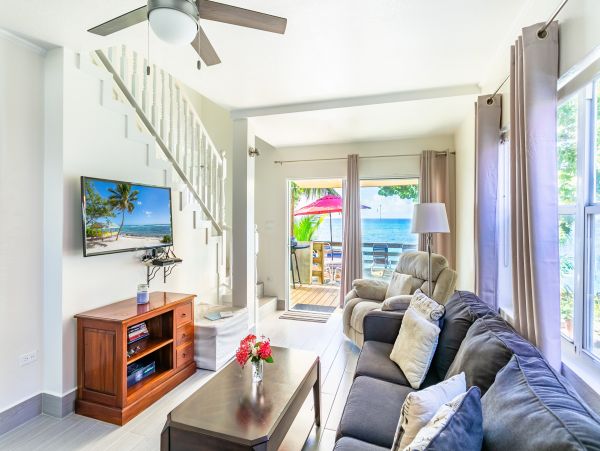 Cayman Islands Condo 966243