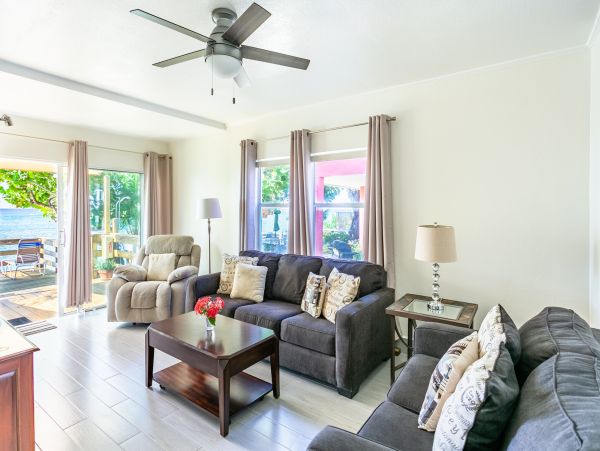 Cayman Islands Condo 966243