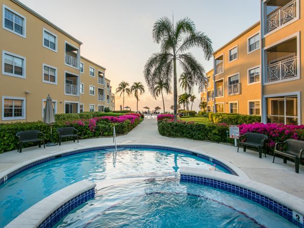 Cayman Islands Condo 966245