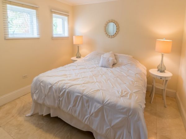 Cayman Islands Home 966247