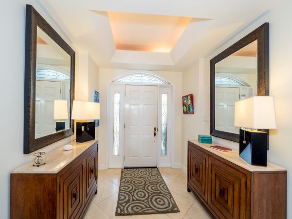 Cayman Island Three Bedroom Walk to Beach Vacation Condo