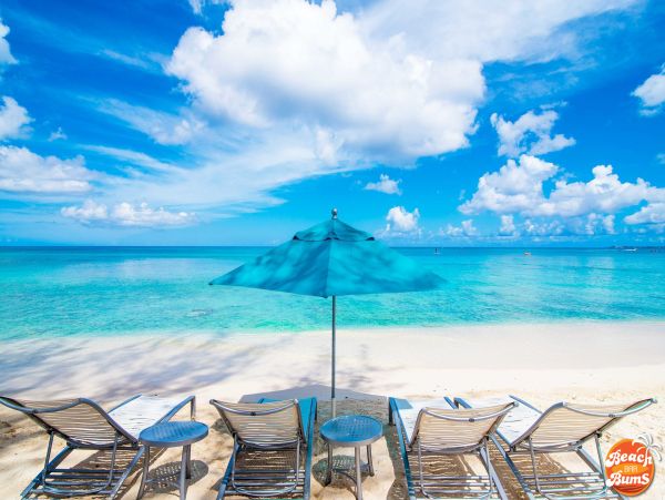 Cayman Island Three Bedroom Walk to Beach Vacation Condo