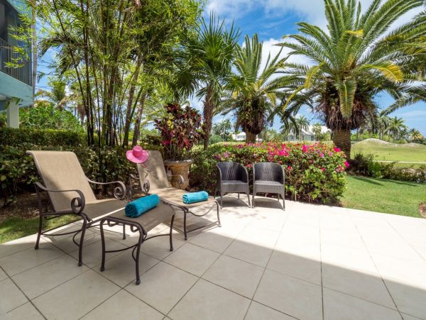 Cayman Island Three Bedroom Walk to Beach Vacation Condo