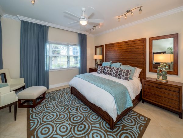 Cayman Island Three Bedroom Walk to Beach Vacation Condo
