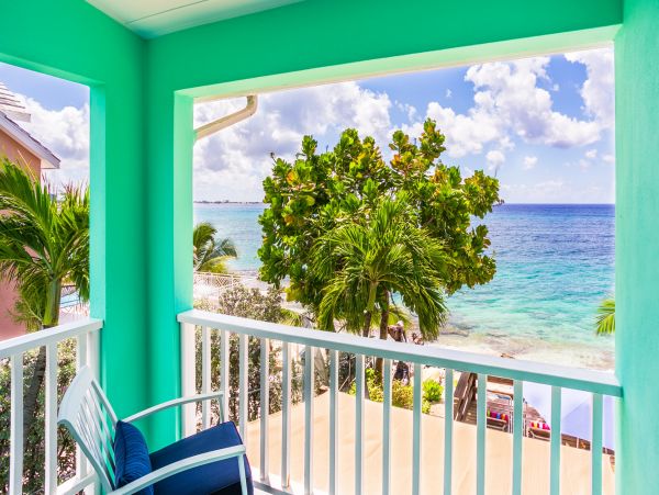 Cayman Islands Condo 966250