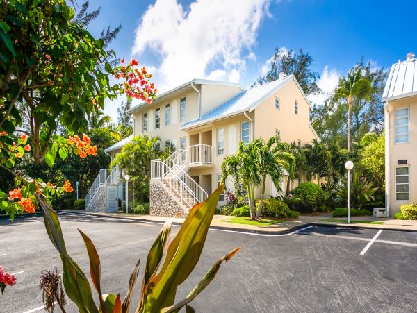 Cayman Islands Condo 966252
