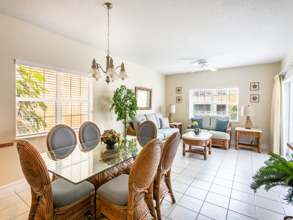 Second Floor Two Bedroom Condo Sleeps 6 Guests