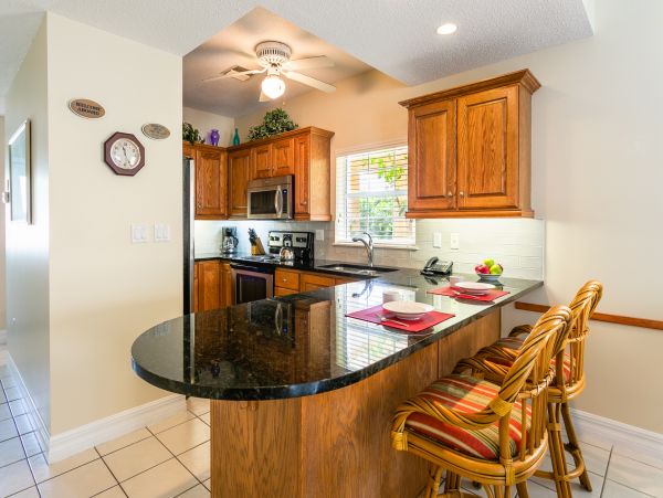 Second Floor Two Bedroom Condo Sleeps 6 Guests