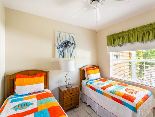 Second Floor Two Bedroom Condo Sleeps 6 Guests