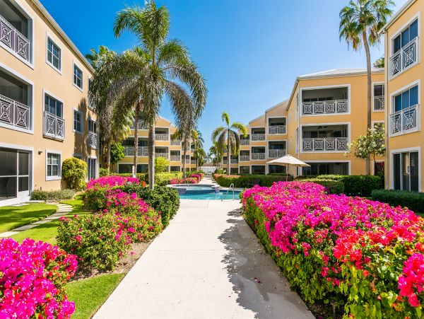 Second Floor Two Bedroom Condo Sleeps 6 Guests