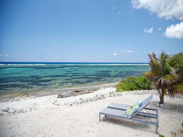 Luxurious 3-Bedroom Beachfront Villa in North Side, Grand Cayman