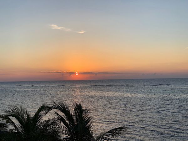 Beachfront 3 Bedroom Home in Cayman Islands Sleeps 8