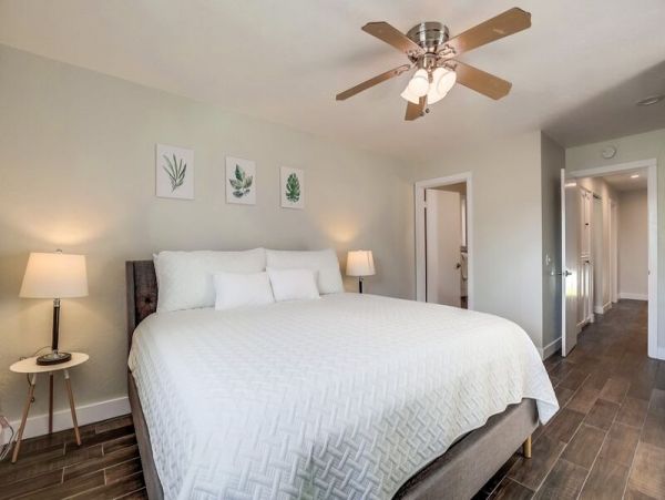 On Bay Mission Beach Vacation Home Four Bedroom