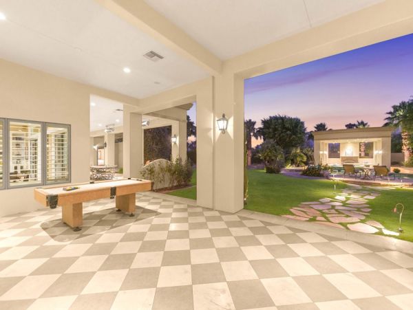 Luxury. Six Bedroom Rental Home in Rancho Mirage
