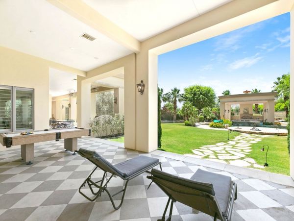 Luxury. Six Bedroom Rental Home in Rancho Mirage
