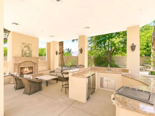 Luxury. Six Bedroom Rental Home in Rancho Mirage