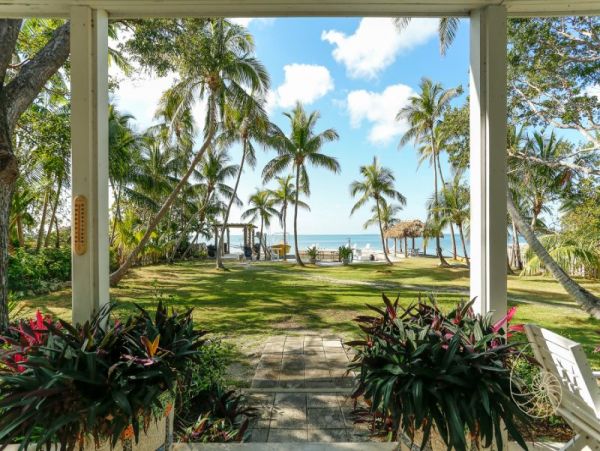 Lovely Two Bedroom Islamorada Vacation Rental on Water