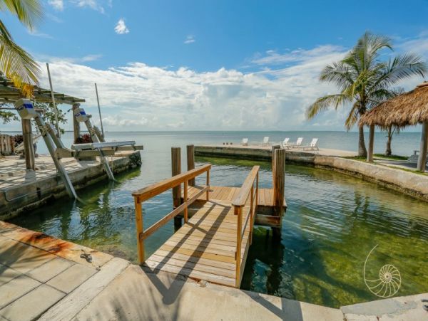 Lovely Two Bedroom Islamorada Vacation Rental on Water