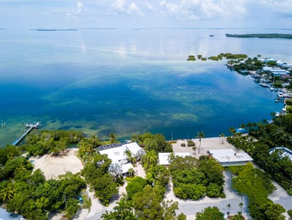 Plantation Key Vacation Rental with Private Dock - Four Bedroom Florida Keys Home