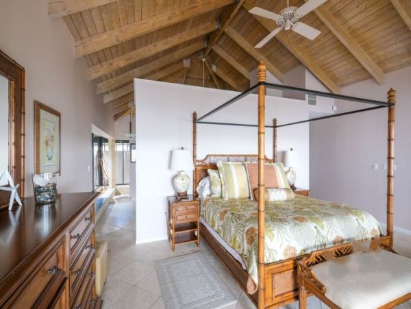 Plantation Key Vacation Rental with Private Dock - Four Bedroom Florida Keys Home