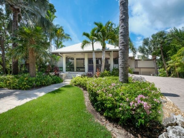 Plantation Key Vacation Rental with Private Dock - Four Bedroom Florida Keys Home