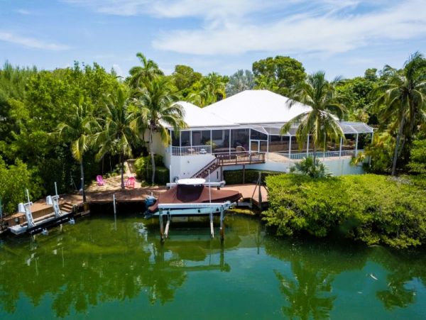 Plantation Key Vacation Rental with Private Dock - Four Bedroom Florida Keys Home