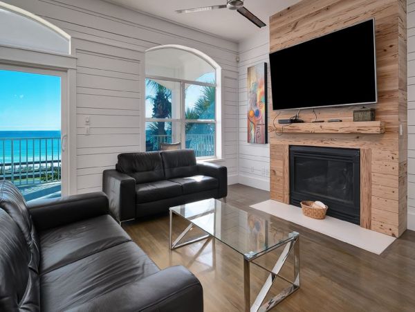 Renovated Vacation Home in Miramar Beach Sleeps 21 Guests