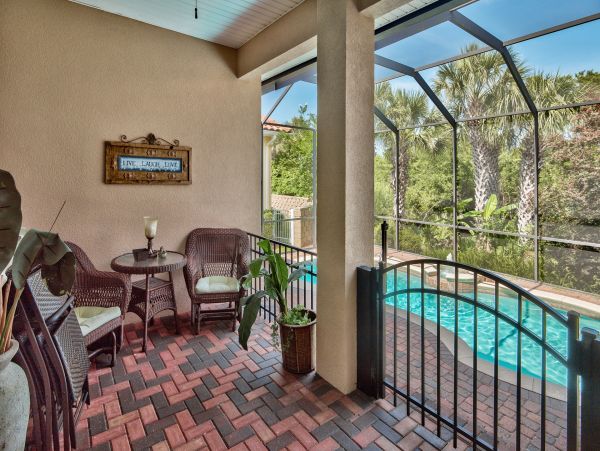 Luxury Destin Vacation Home with Private Pool & Shared Spa
