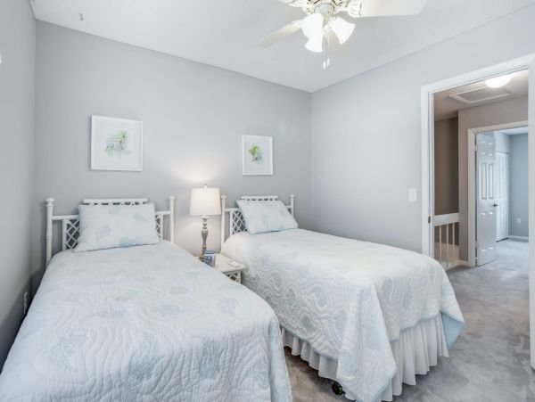 Nice Vacation Rental Condo Short Walk to Beach with Pool