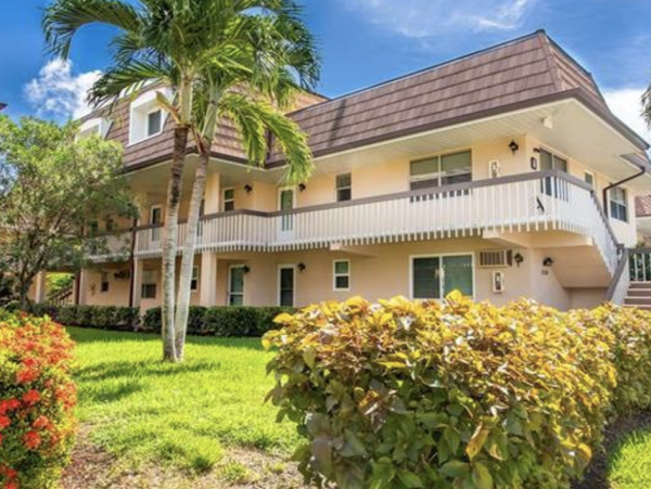 Nice Vacation Rental Condo Short Walk to Beach with Pool