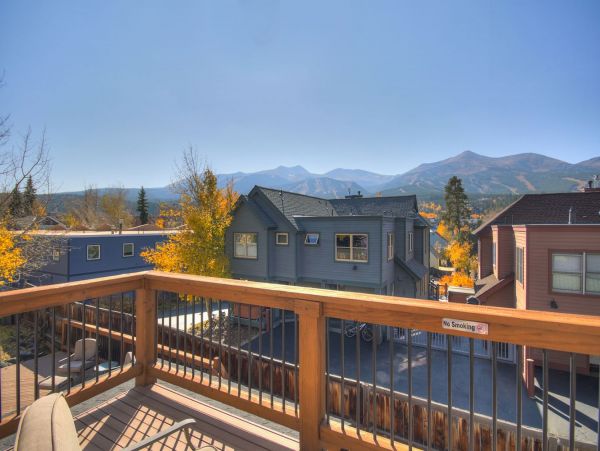 Breckenridge Vacation Home with Mountain Views & Hot Tub