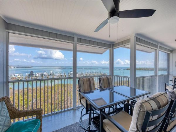 Waterfront Vacation Rental Boca Grande Condo with Boat Slip