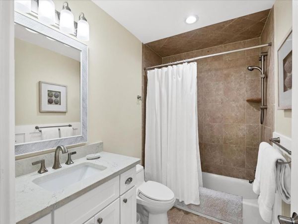 Waterfront Vacation Rental Boca Grande Condo with Boat Slip