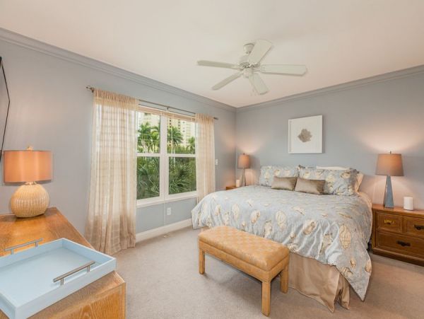 Marco Island 3 Bedroom Condo Community Pool & Tennis Courts