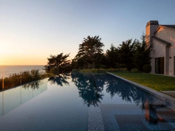 On Beach Private Pool Luxury Malibu Vacation Home