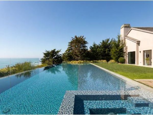 On Beach Private Pool Luxury Malibu Vacation Home