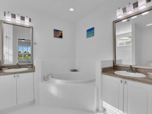 Stylish Golf Course Condo with Scenic Views & Resort Amenities